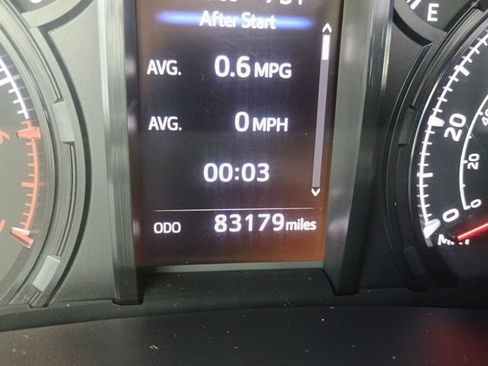 Used 2020 Toyota 4Runner SR5 Premium w/ Moonroof Package AWD/4WD image 28