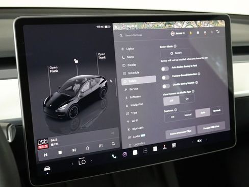 Used 2023 Tesla Model Y Performance AWD/4WD image 28