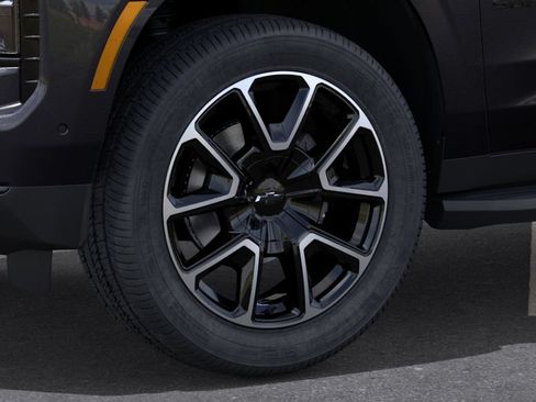 New 2026 Chevrolet Suburban RST w/ Comfort Package AWD/4WD image 9