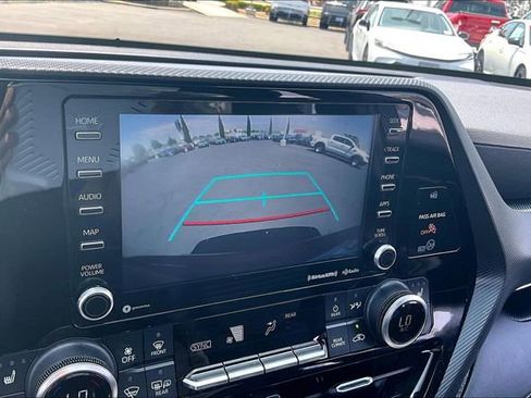 Used 2021 Toyota Highlander XSE FWD image 14