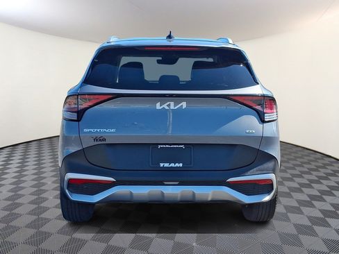 Used 2025 Kia Sportage EX AWD/4WD image 5