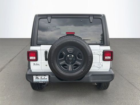 Used 2023 Jeep Wrangler Sport AWD/4WD image 5