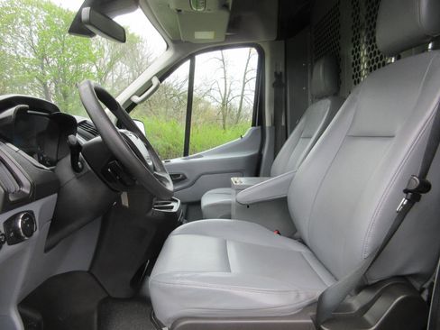 Used 2017 Ford Transit 250 148 Medium Roof RWD image 33