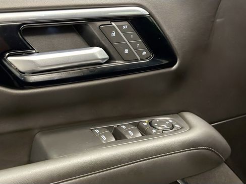 Used 2026 Chevrolet Suburban LT w/ Comfort Package AWD/4WD image 20