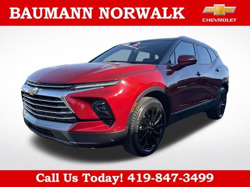 Used 2023 Chevrolet Blazer Premier AWD/4WD image 3