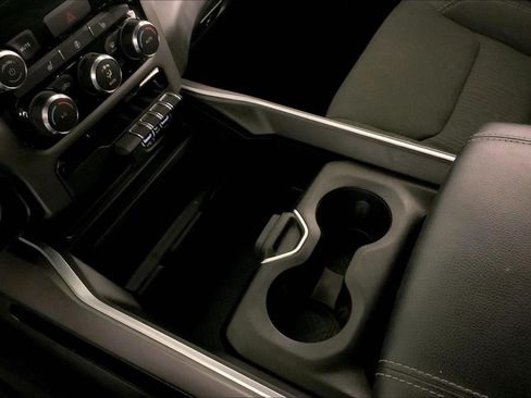 Used 2022 RAM 1500 Big Horn AWD/4WD image 17