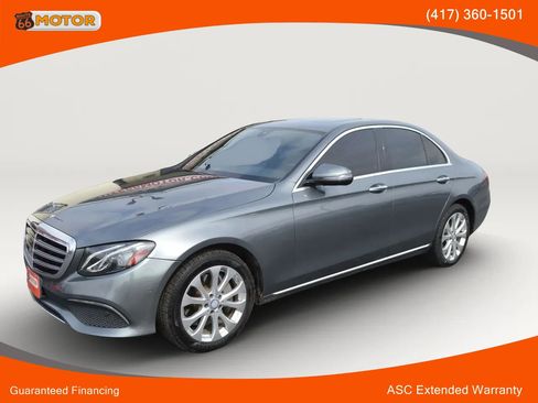 Used 2017 Mercedes-Benz E 300 4MATIC image 1