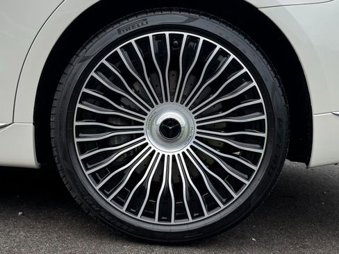 Used 2023 Mercedes-Benz S 580 4MATIC Sedan image 93