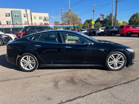 Used 2013 Tesla Model S image 6