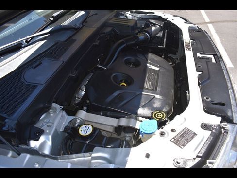 Used 2014 Land Rover LR2 AWD/4WD image 42