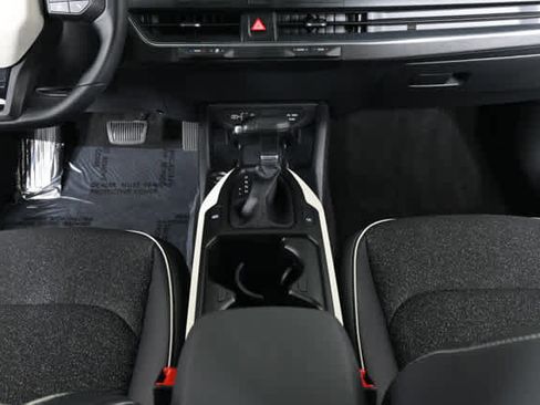 Used 2025 Kia K4 GT-Line w/ GT-Line Sunroof Package image 17