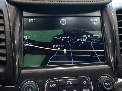 Used 2015 Chevrolet Impala LT FWD image 7