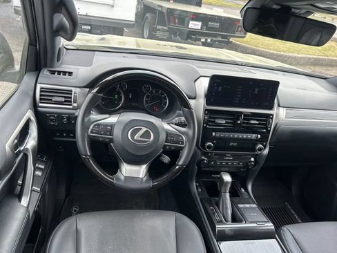 Used 2023 Lexus GX 460 Premium AWD/4WD image 30