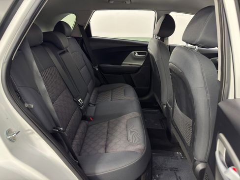 Used 2019 Kia Niro LX image 35