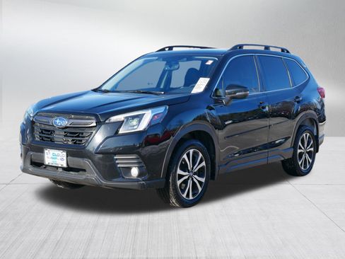 Used 2023 Subaru Forester Limited image 3