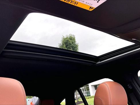 Used 2023 Mercedes-Benz GLC 300 4MATIC Coupe image 17