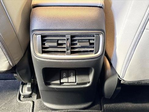 Used 2018 Honda CR-V Touring image 24