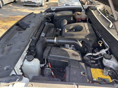 Used 2018 GMC Canyon SLT w/ Driver Alert Package image 39