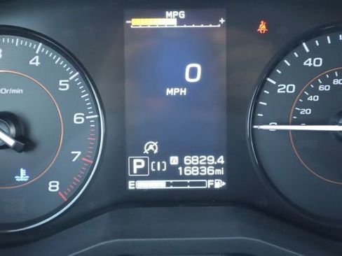 Certified 2023 Subaru Crosstrek 2.0i image 26