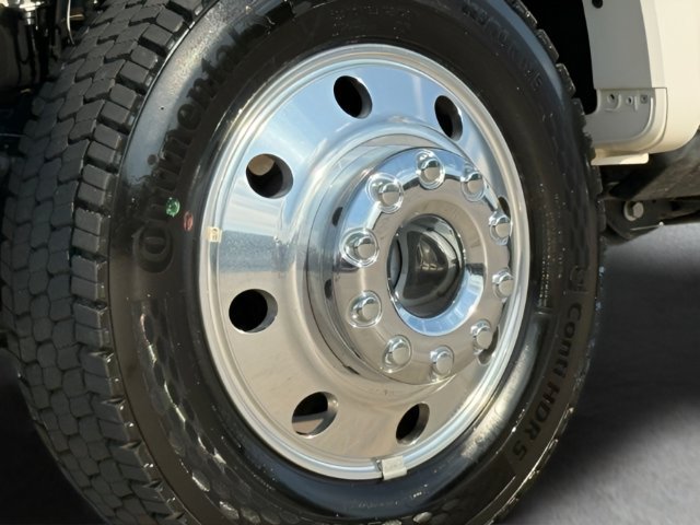 New 2025 Ford F450 Platinum AWD/4WD image 19