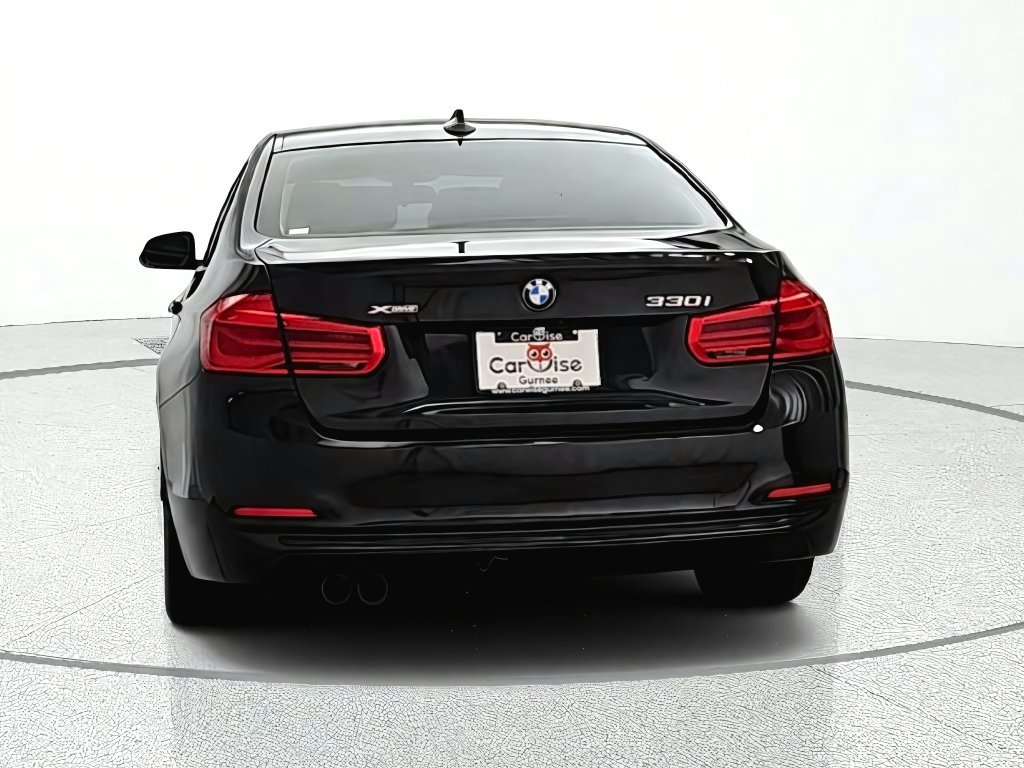 Used 2017 BMW 330i xDrive Sedan AWD/4WD image 6