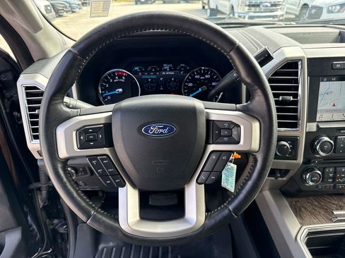 Used 2017 Ford F250 Lariat w/ Lariat Value Package image 14