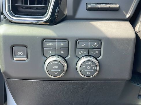 New 2026 GMC Sierra 3500 Denali Ultimate AWD/4WD image 26