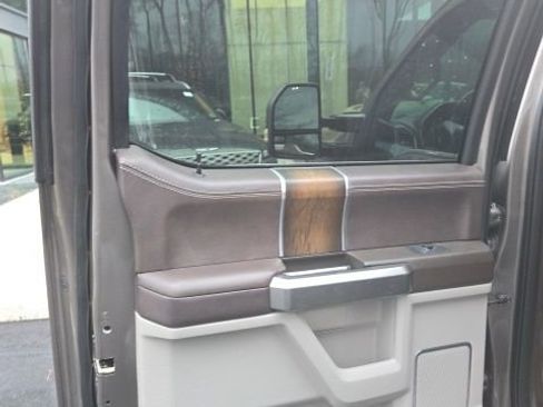 Used 2018 Ford F250 Limited w/ FX4 Off-Road Package image 11