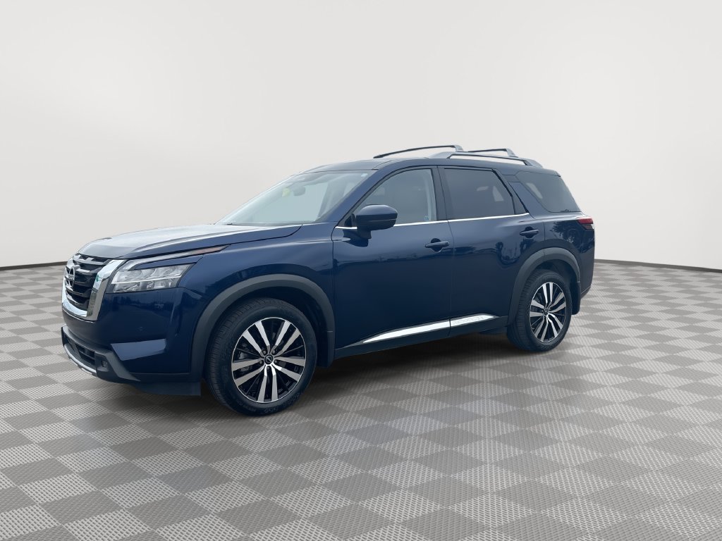 Certified 2024 Nissan Pathfinder Platinum AWD/4WD image 7