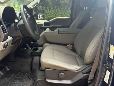 Used 2019 Ford F250 XL w/ Power Equipment Group AWD/4WD image 29