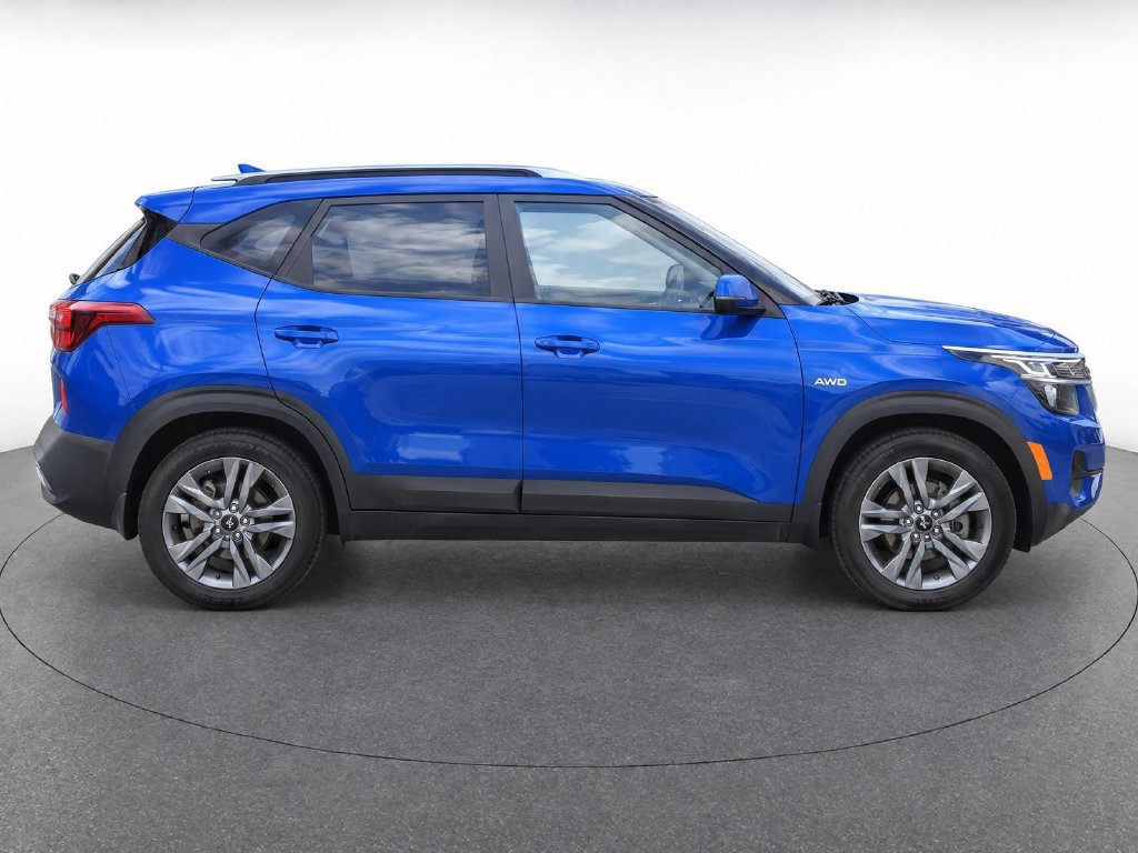 Used 2022 Kia Seltos LX AWD/4WD image 8
