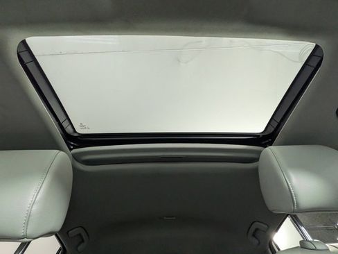 Used 2023 Acura Integra image 7