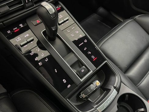 Used 2022 Porsche Macan S AWD/4WD image 78