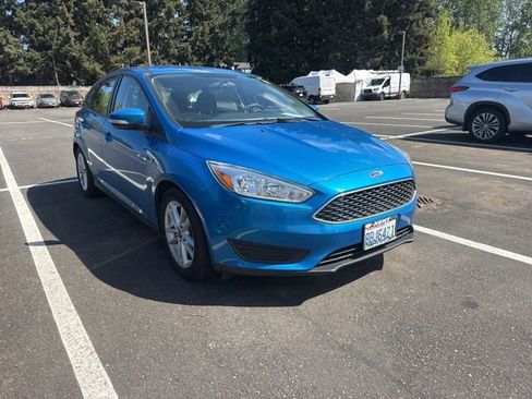 Used 2016 Ford Focus SE FWD image 2