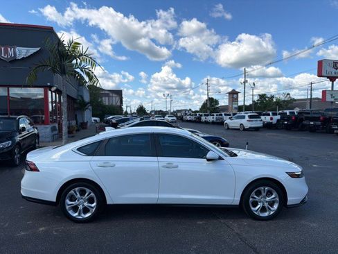 Used 2023 Honda Accord LX image 8