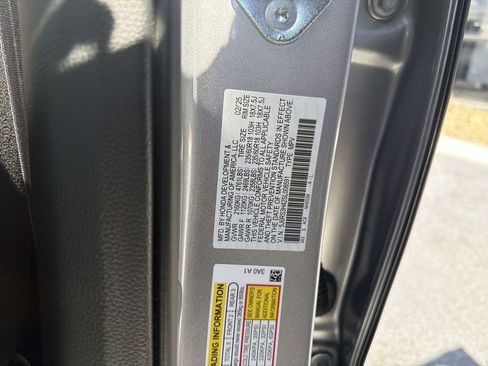 Certified 2025 Honda CR-V EX image 31