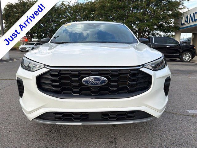 Used 2023 Ford Escape ST-Line w/ Tech Pack #1 AWD/4WD image 8