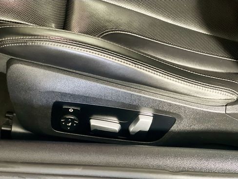 Used 2023 BMW M850i xDrive Convertible image 15