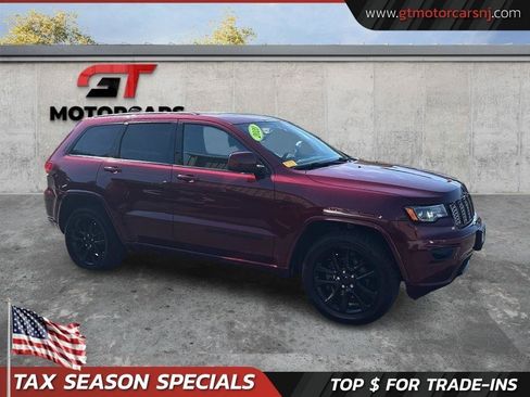 Used 2020 Jeep Grand Cherokee Altitude AWD/4WD image 5