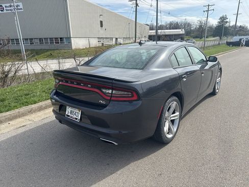 Used 2016 Dodge Charger R/T image 3