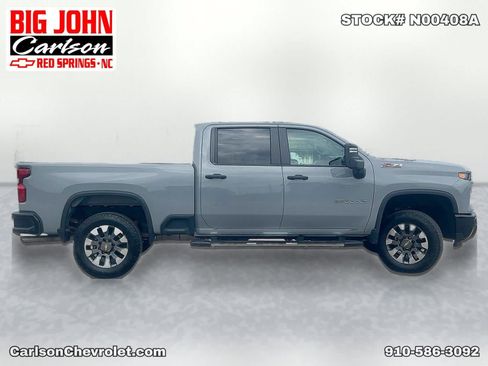 Used 2024 Chevrolet Silverado 2500 Custom w/ Custom Value Package AWD/4WD image 9