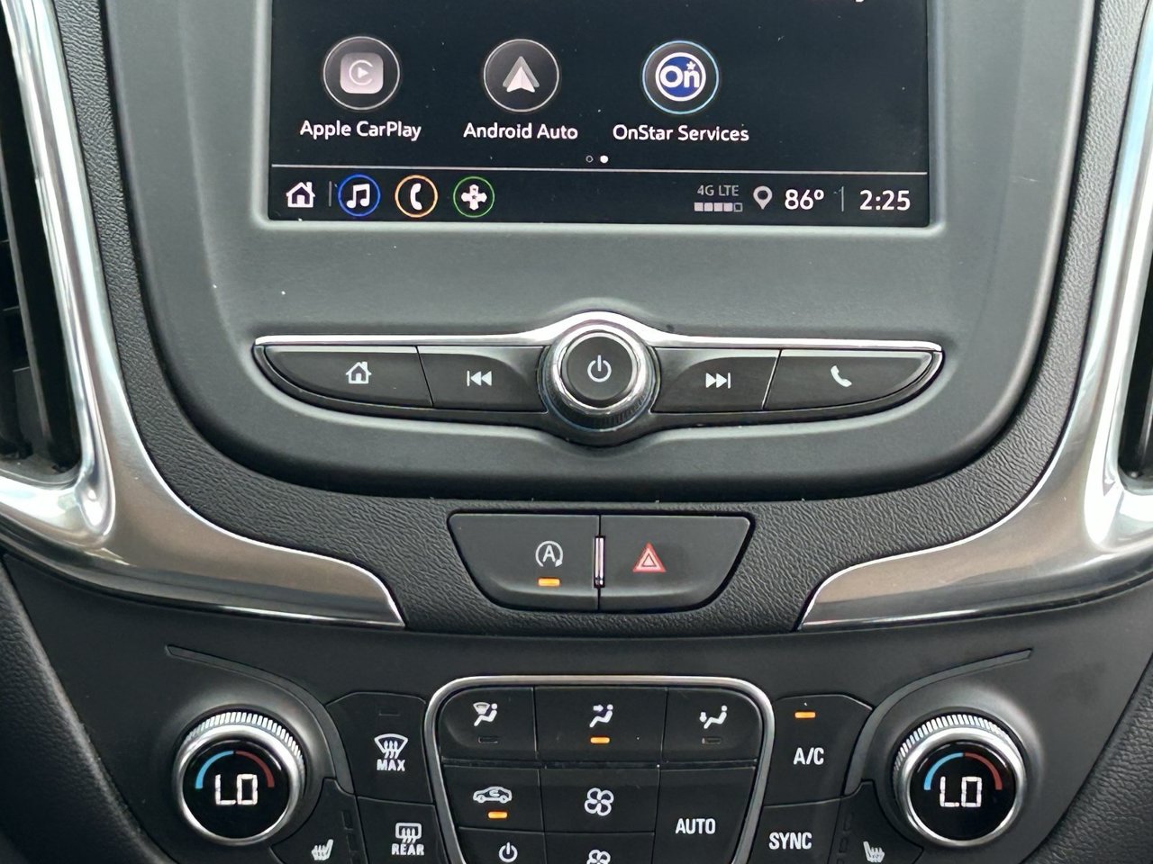 Used 2024 Chevrolet Equinox LT FWD image 21