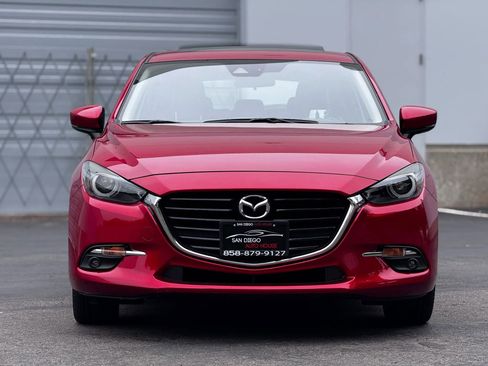 Used 2018 MAZDA MAZDA3 Grand Touring image 11