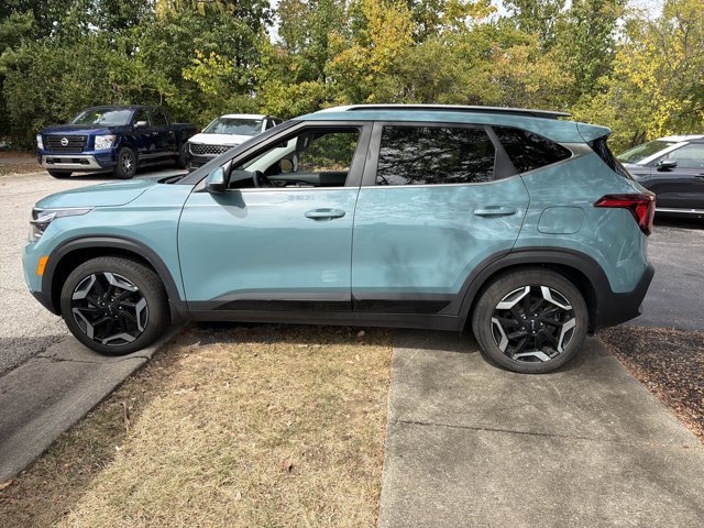 Certified 2024 Kia Seltos SX w/ SX Sunroof Package AWD/4WD image 6