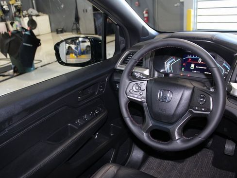 Used 2023 Honda Odyssey Sport image 23