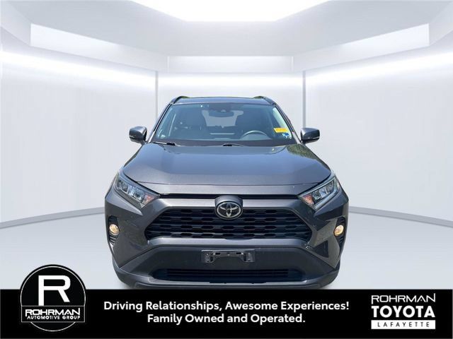 Used 2019 Toyota RAV4 XLE Premium w/ Cold Weather Package AWD/4WD image 10