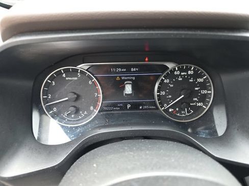 Used 2021 Nissan Rogue SV AWD/4WD image 12