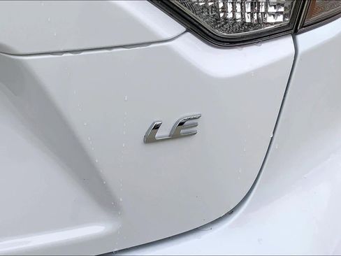 Used 2025 Toyota Corolla LE image 9