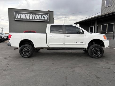 Used 2008 Nissan Titan LE w/ Navigation Pkg AWD/4WD image 5