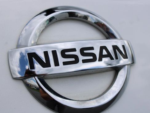 Used 2019 Nissan Kicks SV image 8